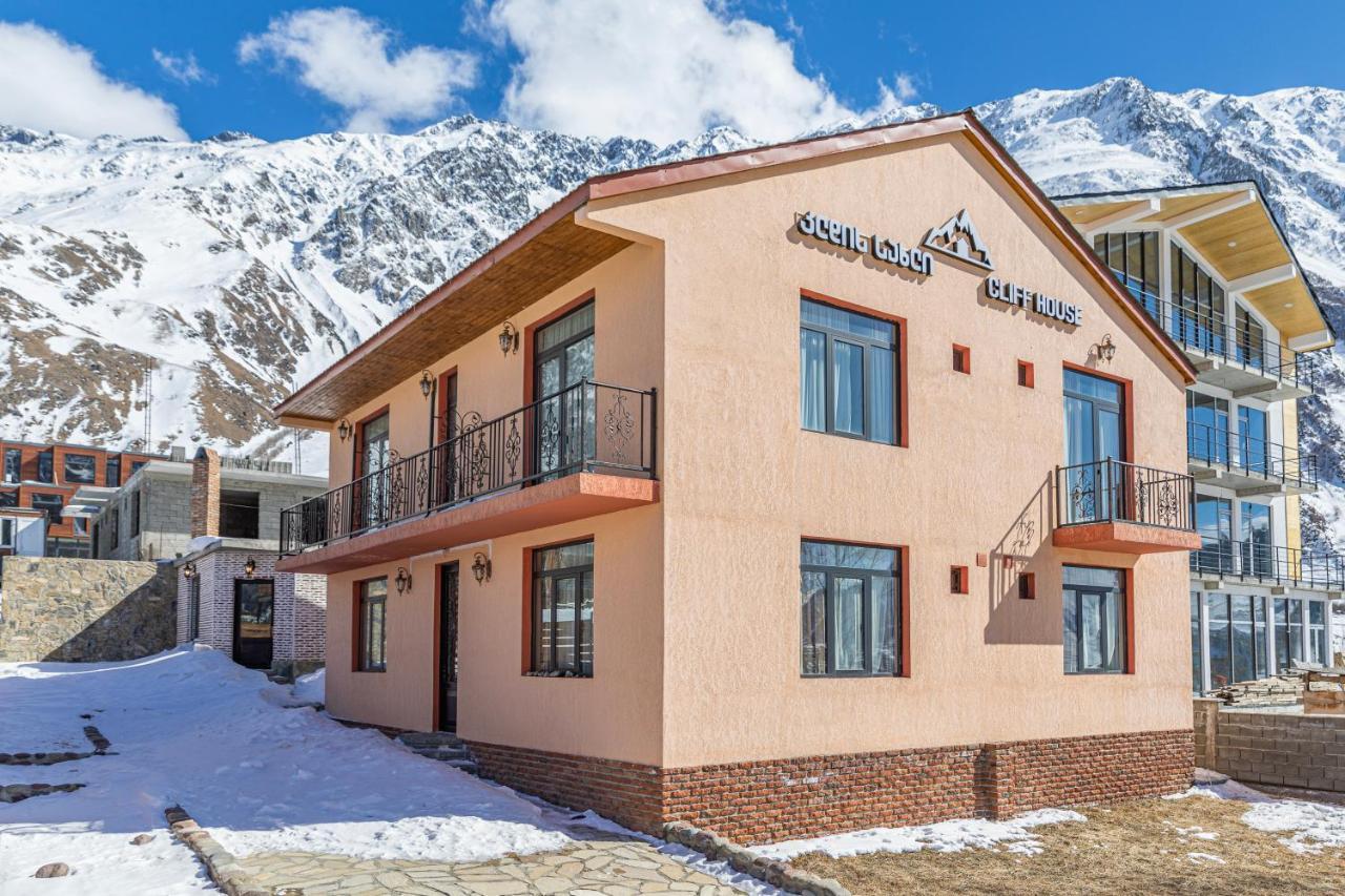 Cliff House Hotel Kazbegi Exterior foto