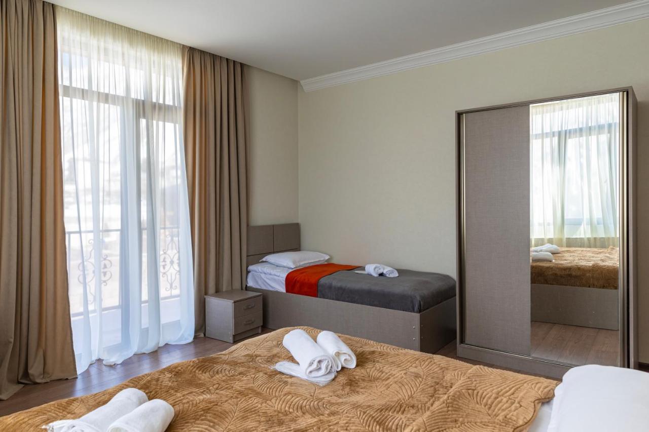 Cliff House Hotel Kazbegi Exterior foto