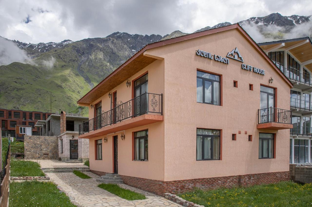 Cliff House Hotel Kazbegi Exterior foto