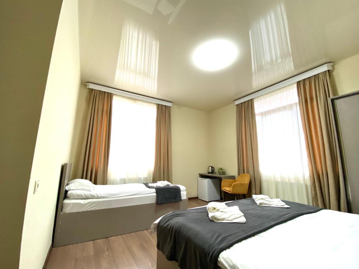 Cliff House Hotel Kazbegi Exterior foto