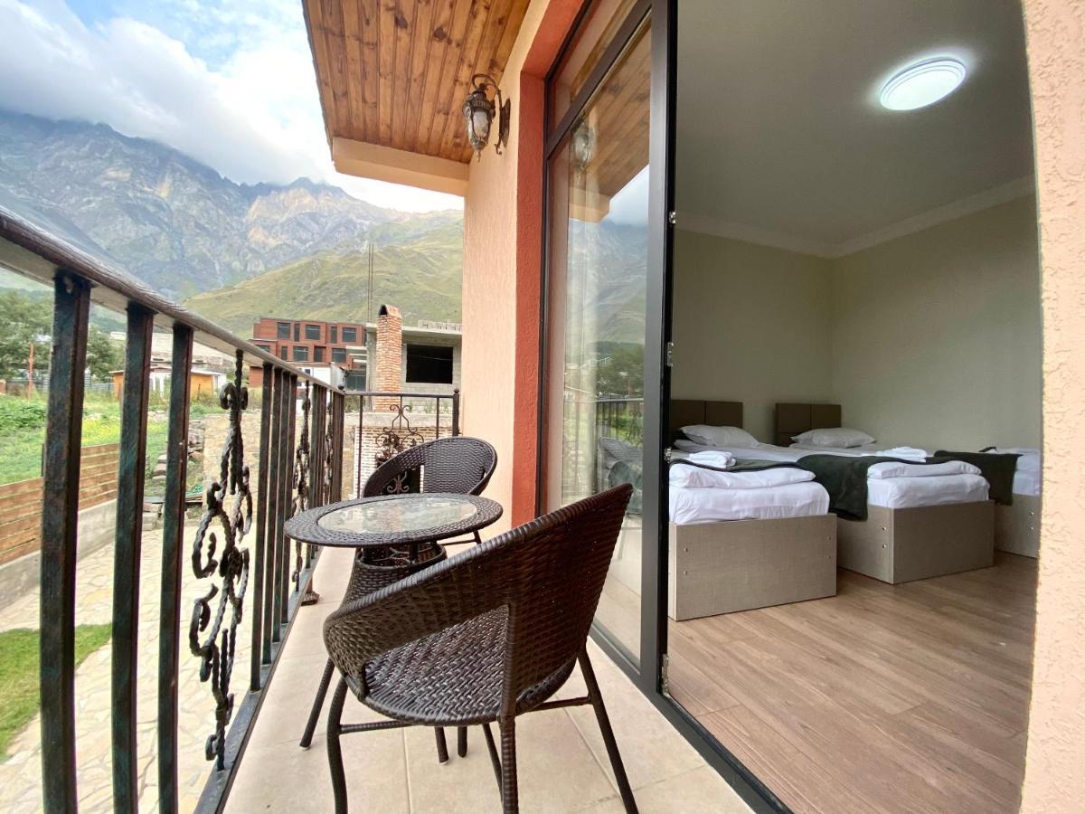 Cliff House Hotel Kazbegi Exterior foto
